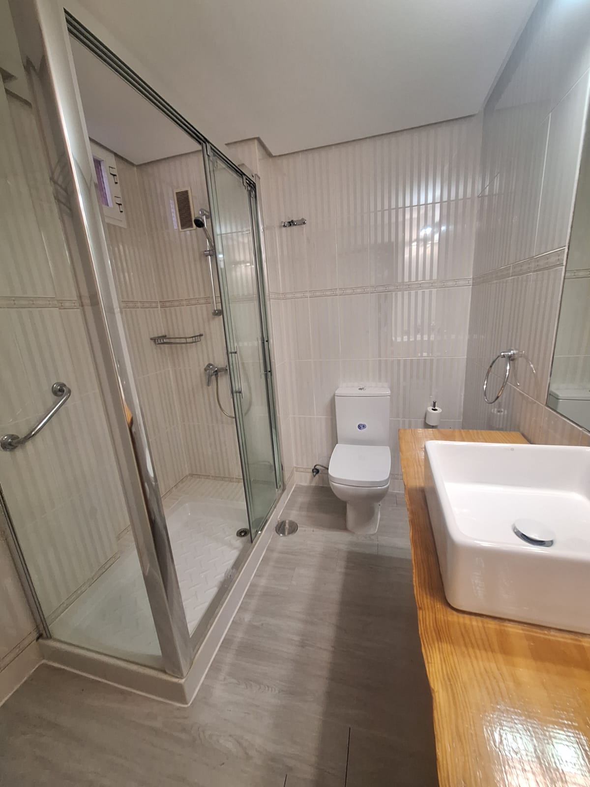 49973_WhatsApp Image 2025-10-22 at 18.53.15 (2).jpeg